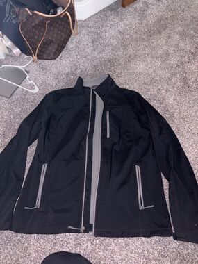 Men's Black Lightweight Softshell Jacket - Eddie Bauer